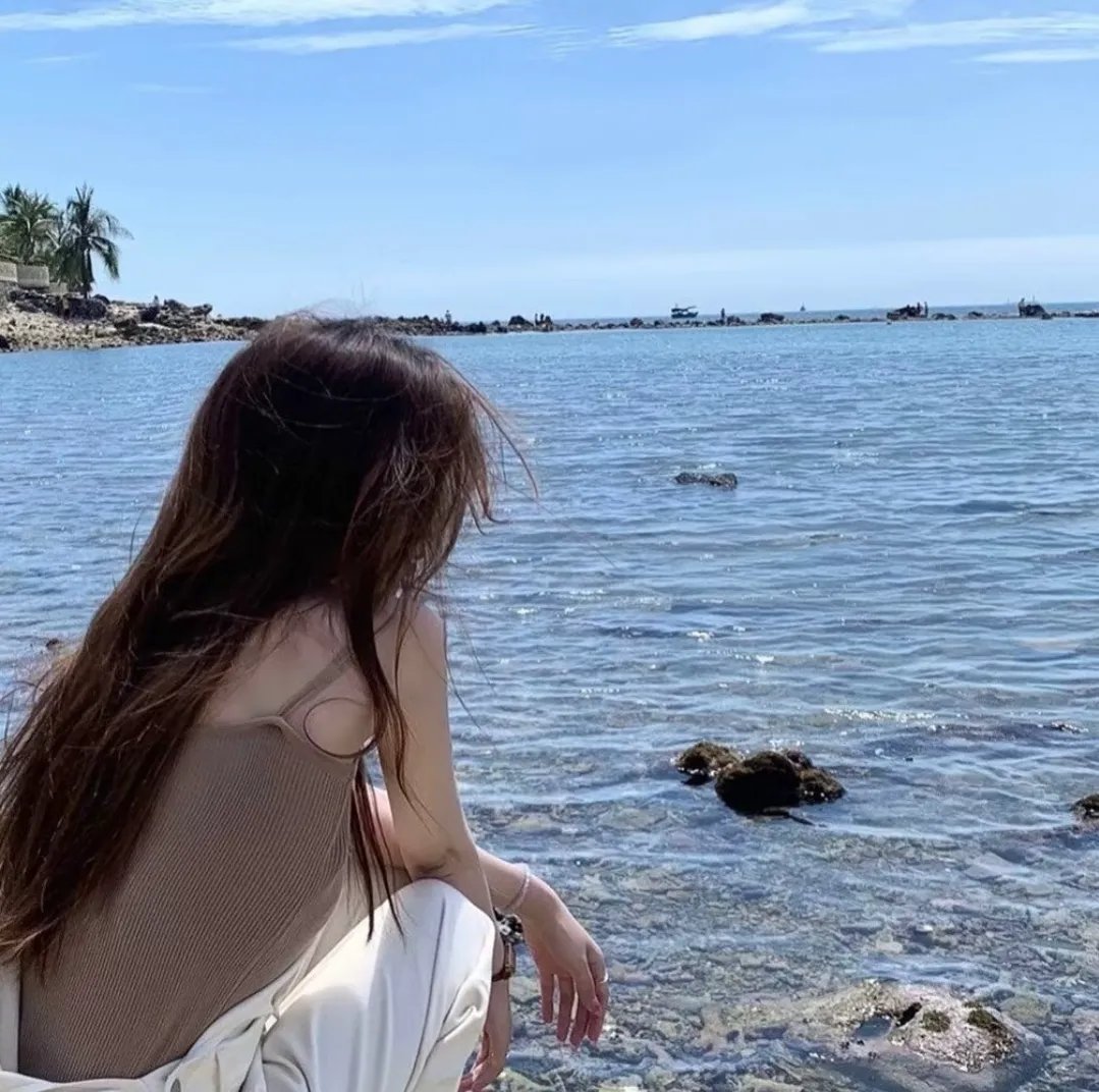 眼里余光都是你